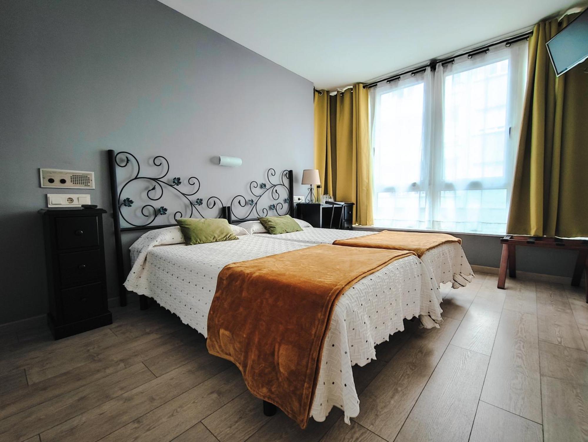 Hotel Nest-Bnor Santiago de Compostela Exterior foto