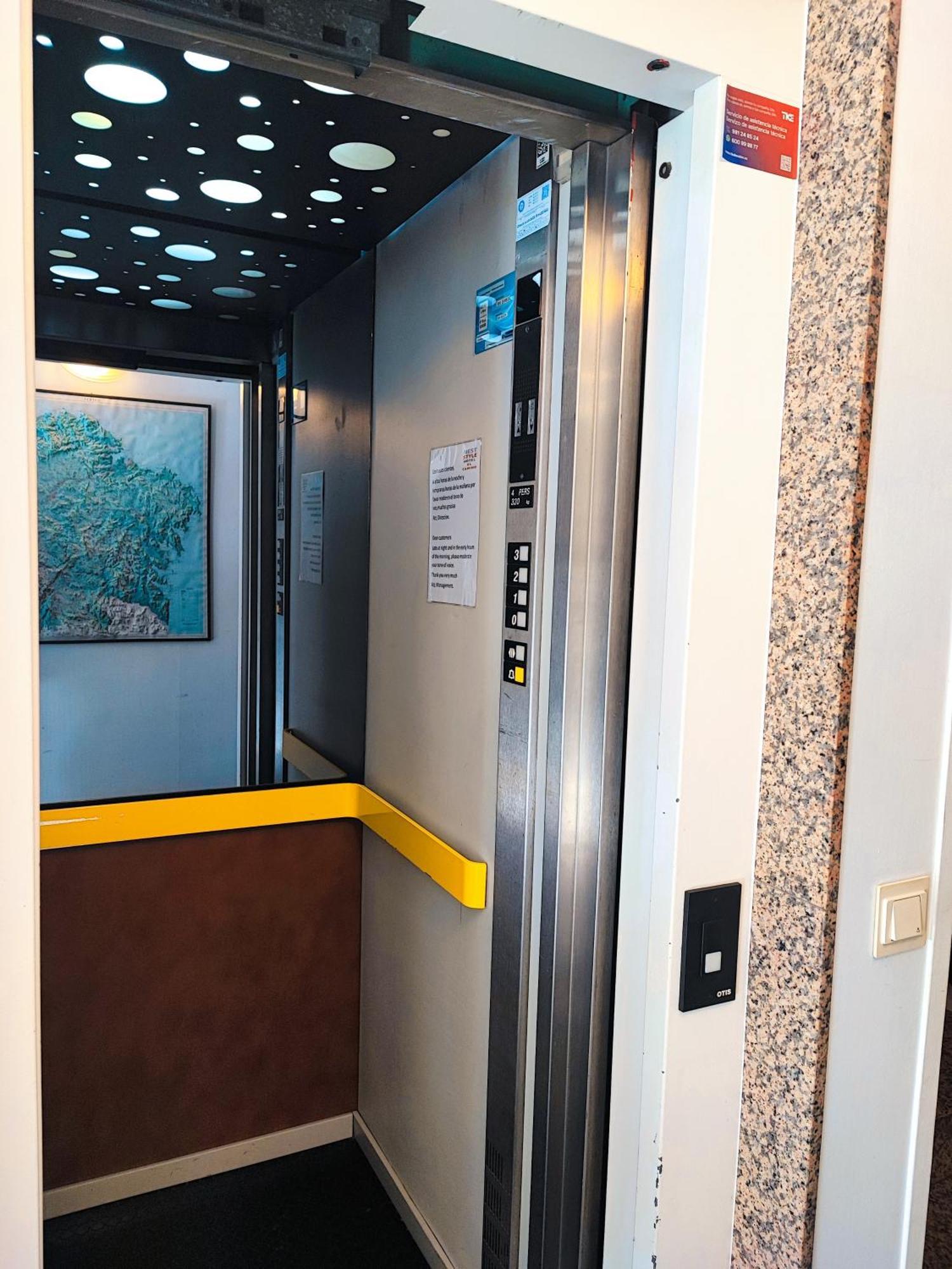 Hotel Nest-Bnor Santiago de Compostela Exterior foto